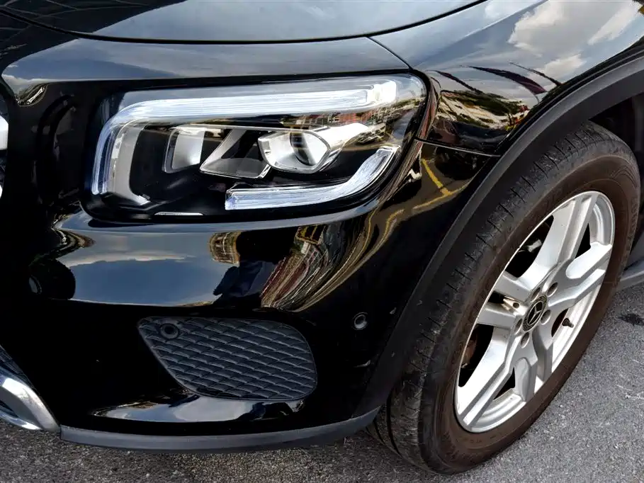 Mercedes-Benz GLB — миниатюра 7