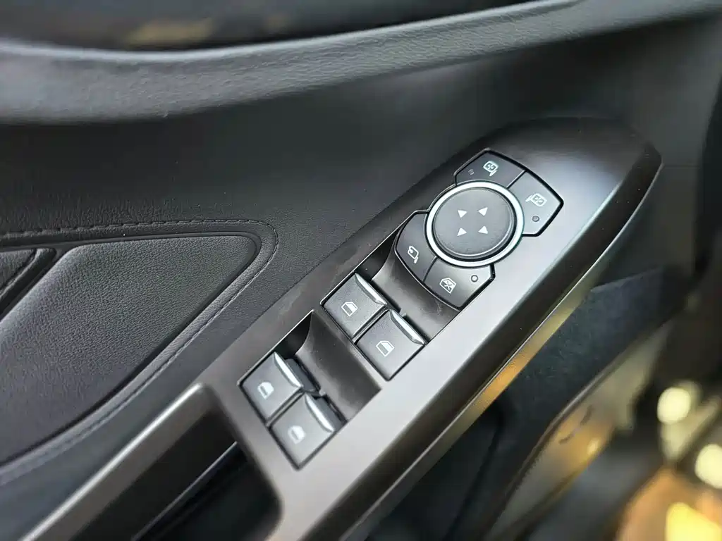 Ford Focus — миниатюра 20