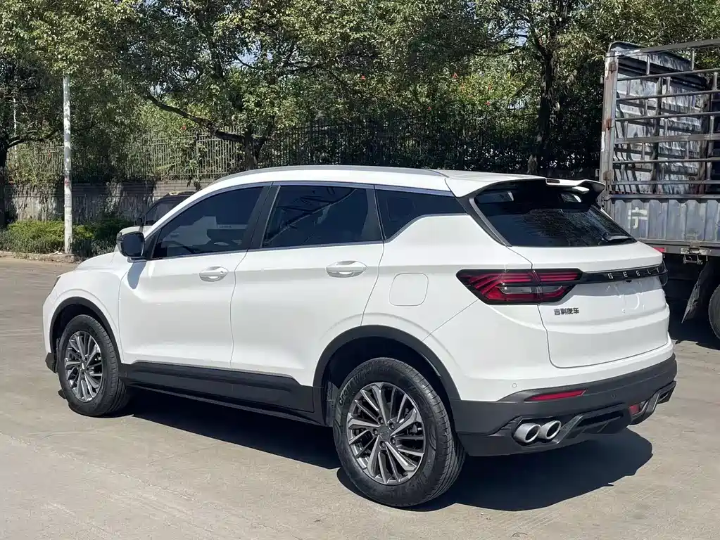Geely Binyue — миниатюра 7