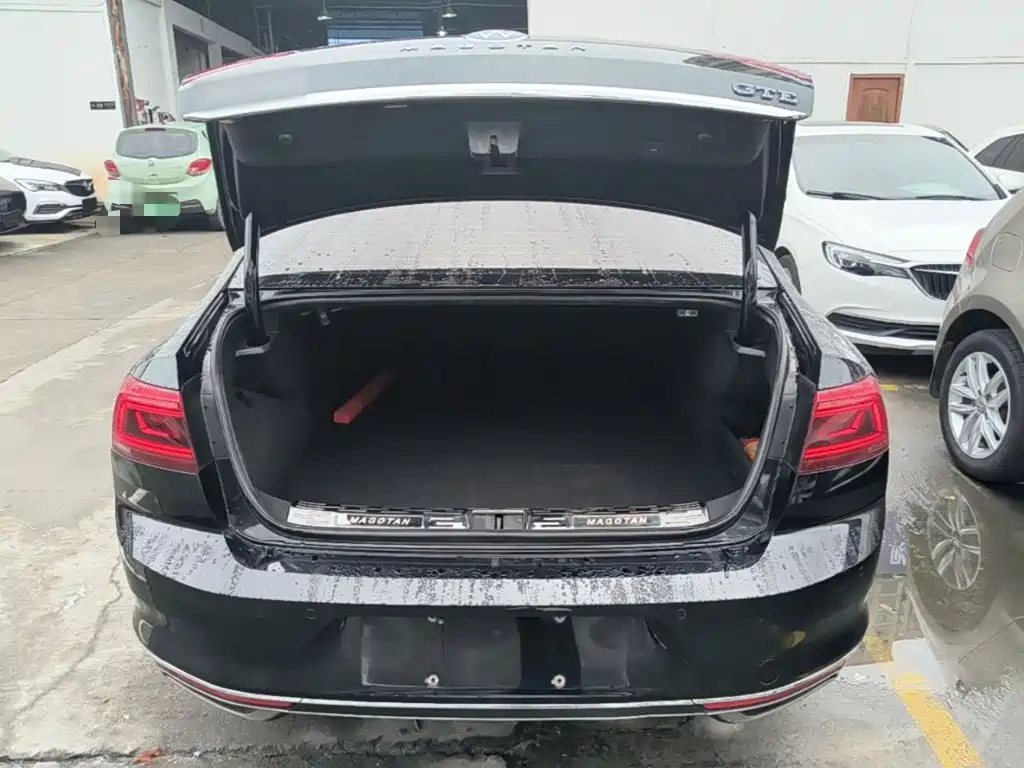 Volkswagen Magotan PHEV — миниатюра 19