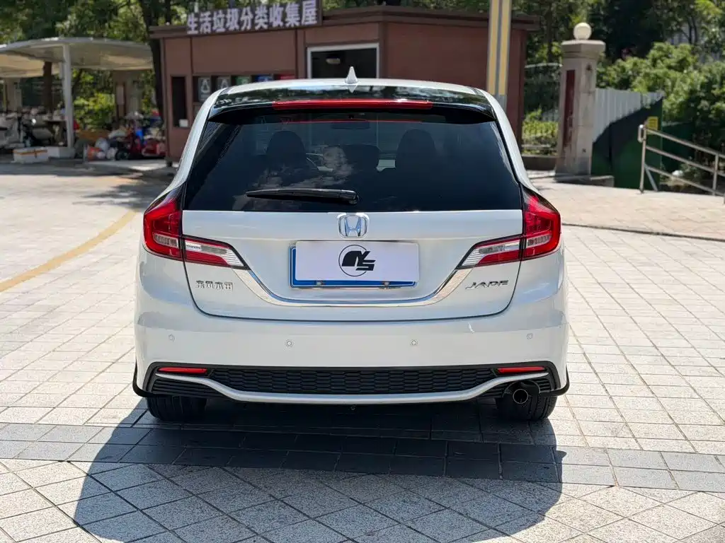 Honda Jade — миниатюра 5