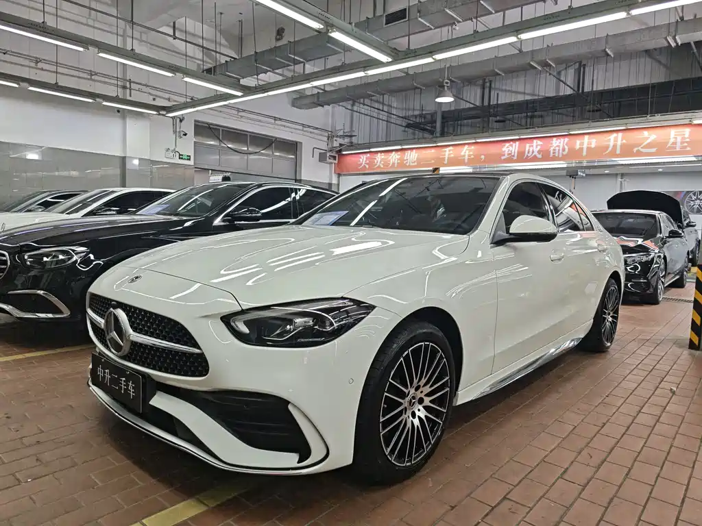 Mercedes-Benz C-Class 2024