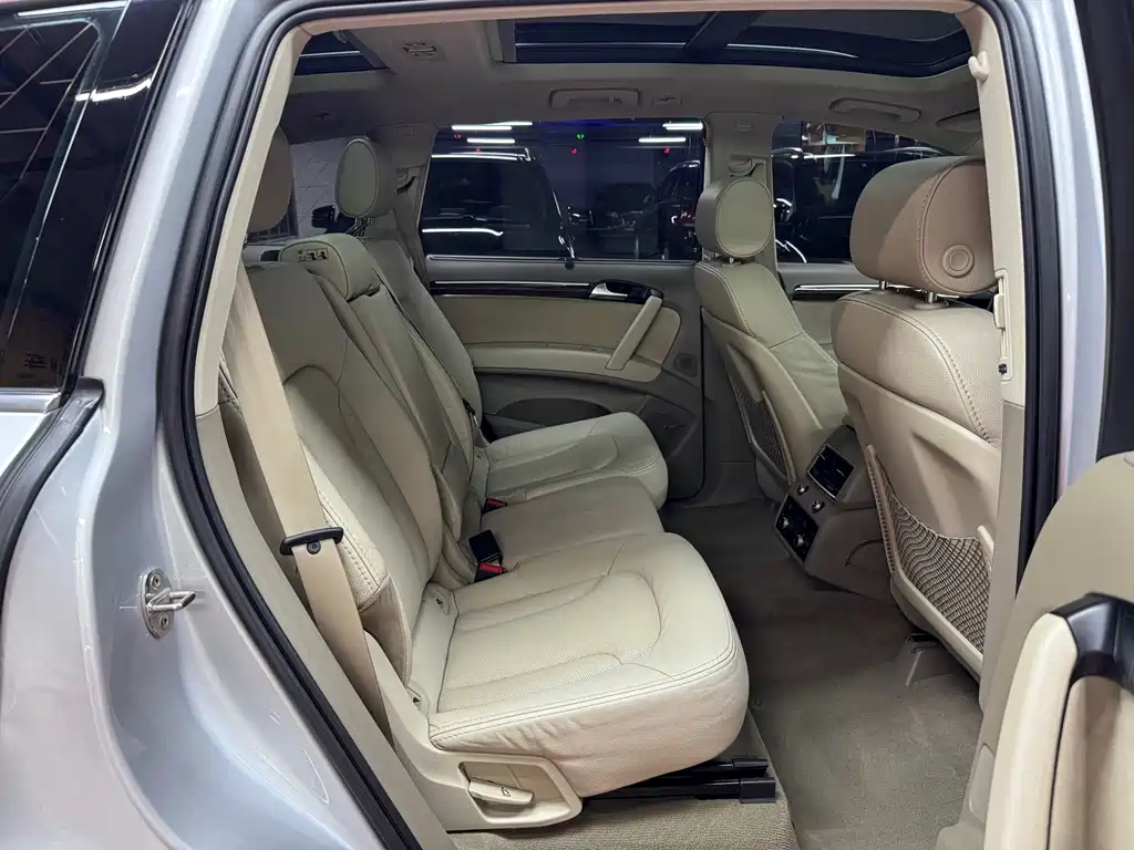 Audi Q7 — миниатюра 34