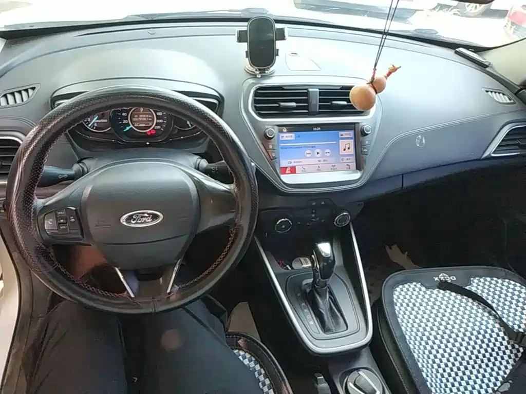 Ford Escort — миниатюра 10