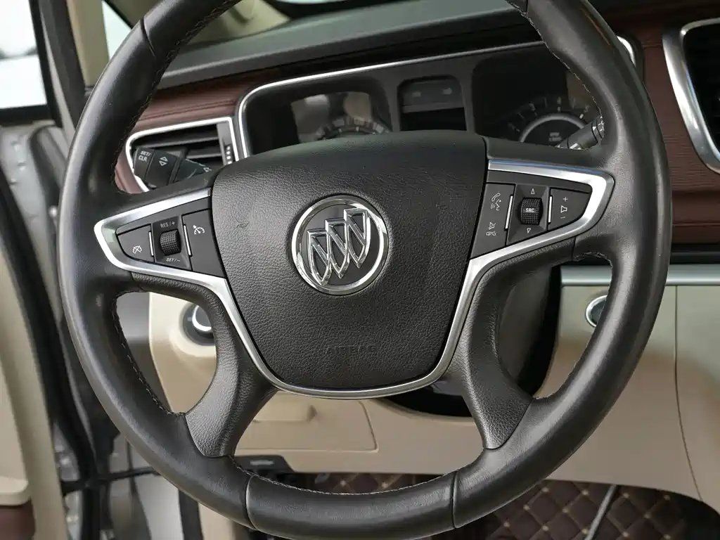 Buick GL8 — миниатюра 11