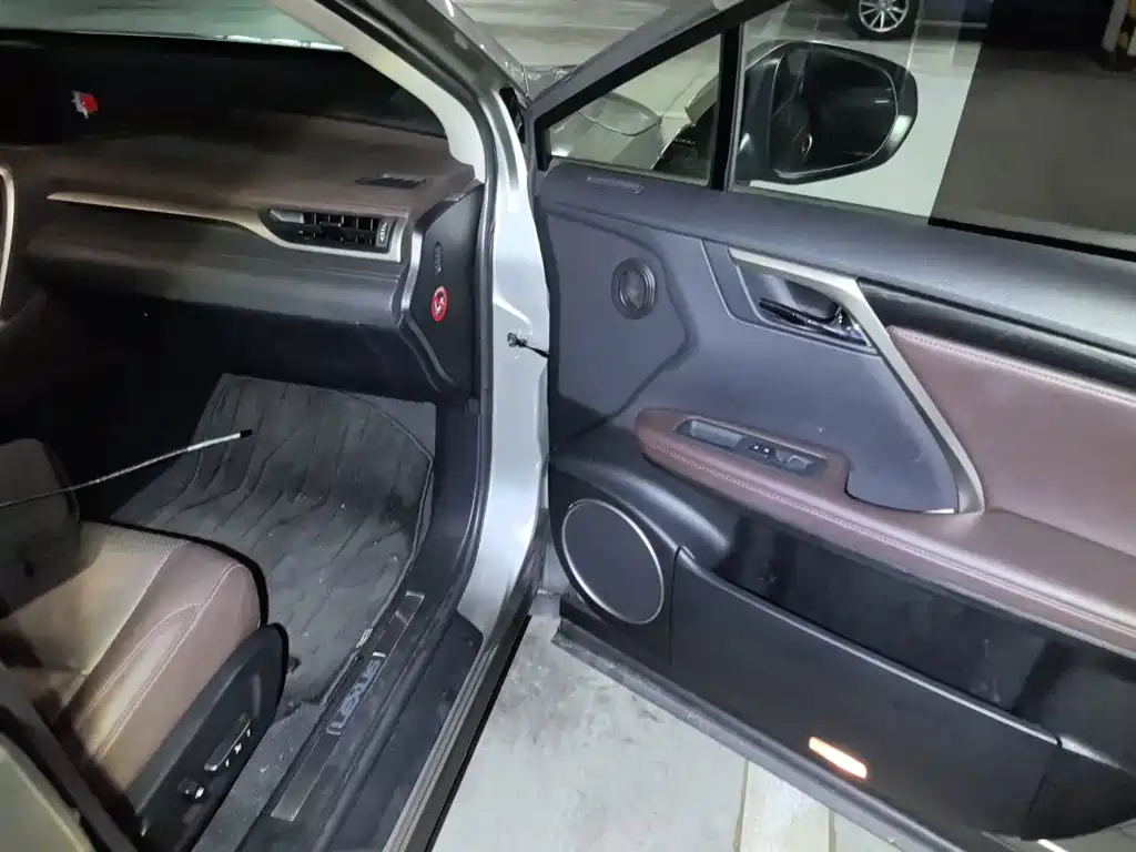 Lexus RX — миниатюра 18