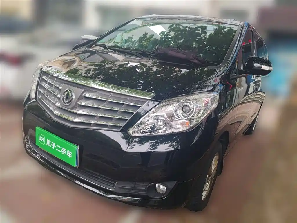 Dongfeng Lingzhi Plus 2021 2.0L Manual Luxury Type 7 seats