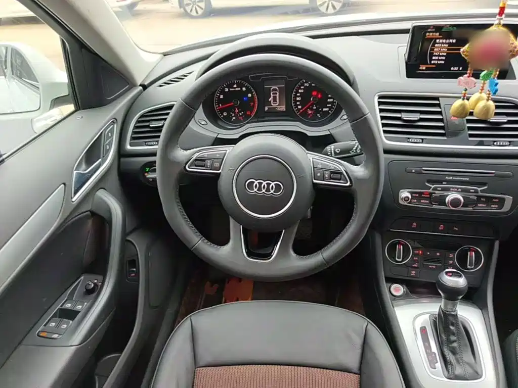 Audi Q3 — миниатюра 11