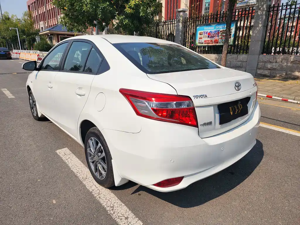 Toyota Vios — миниатюра 4