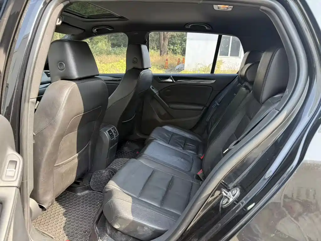 Volkswagen Golf GTI — миниатюра 5
