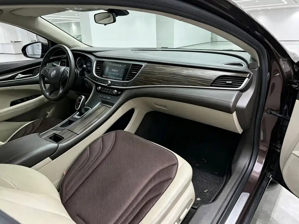 Buick LaCrosse — миниатюра 4