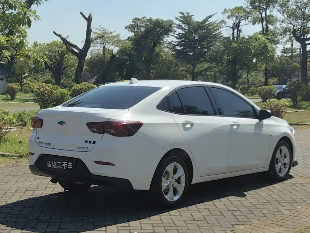 Chevrolet Cavalier — миниатюра 9