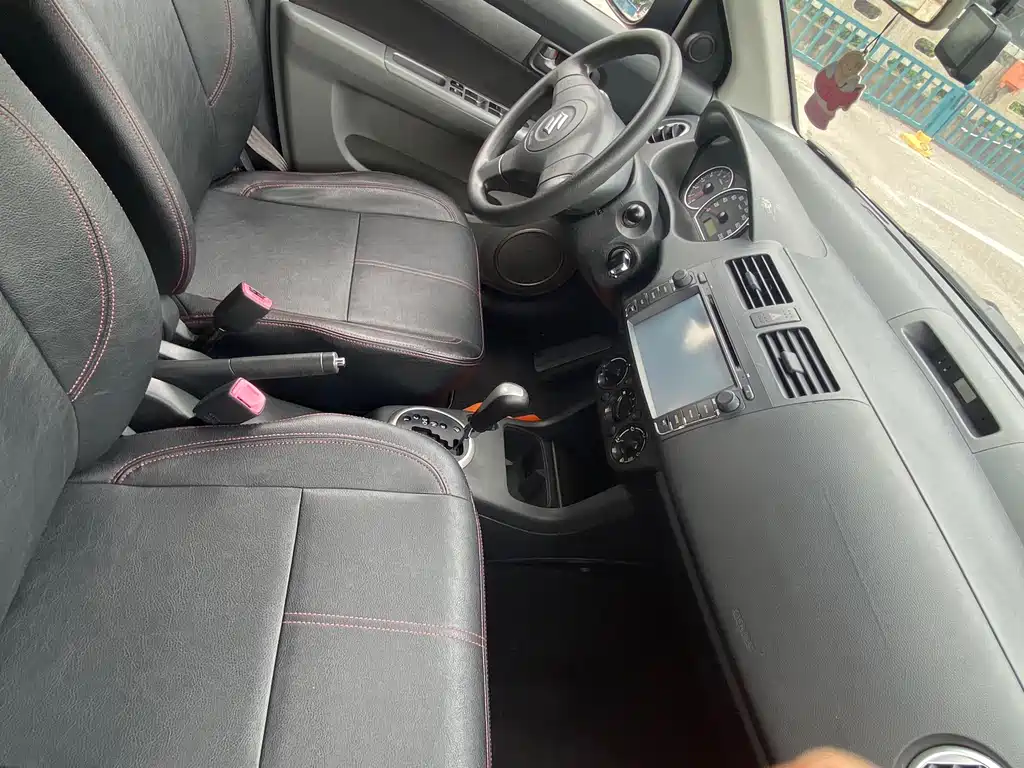 Suzuki Swift — миниатюра 9