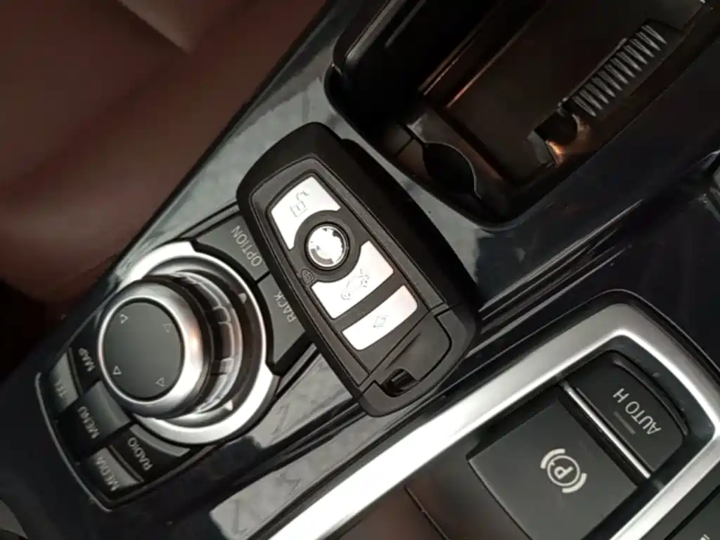 BMW 5 Series (Import) — миниатюра 9