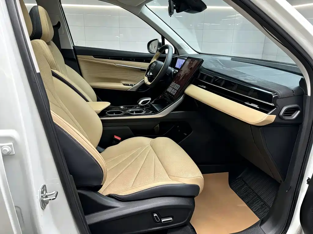 Geely Boyue L — миниатюра 7