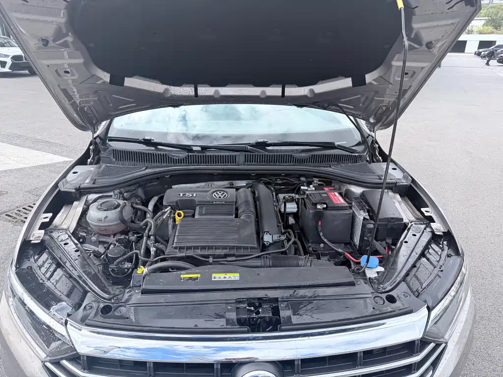 Volkswagen Sagitar — миниатюра 9