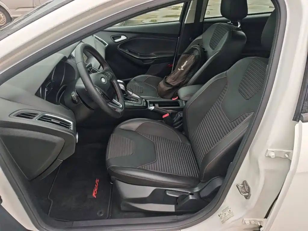 Ford Focus — миниатюра 15