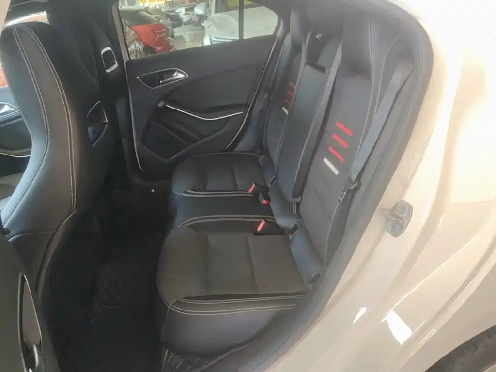 Mercedes-Benz A-Class (Import) — миниатюра 17