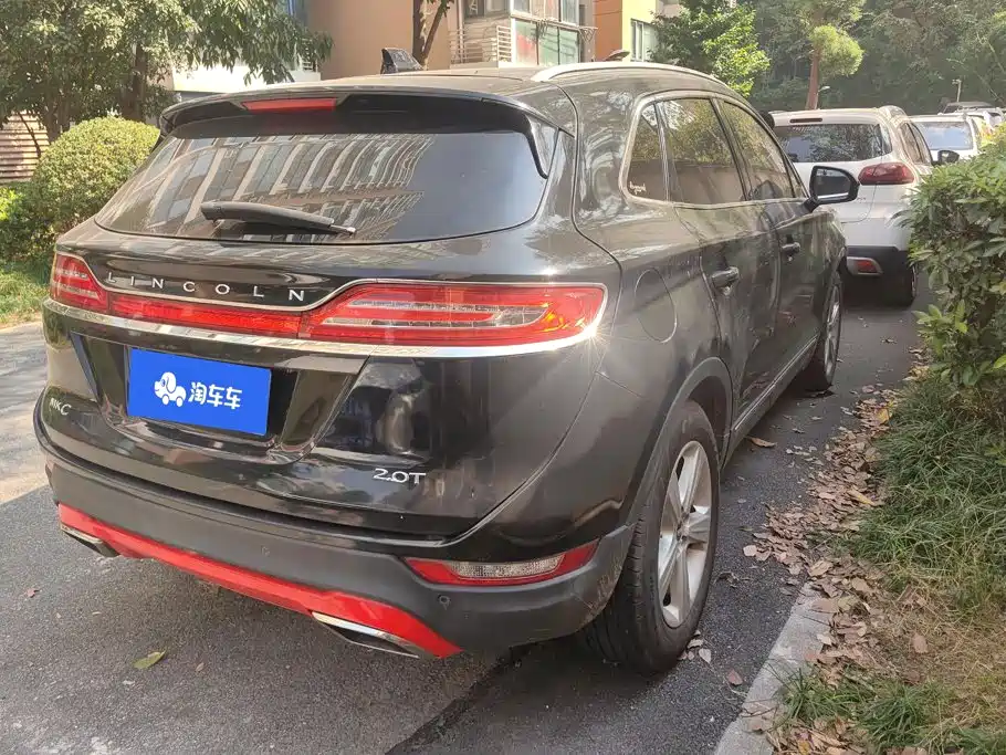 Lincoln MKC — миниатюра 3