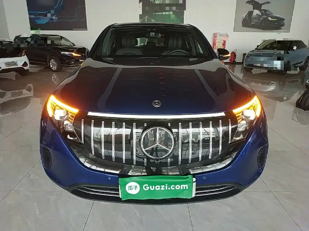 Mercedes-Benz EQC — миниатюра 3