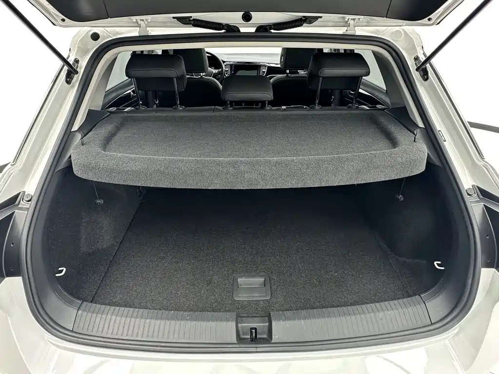 Volkswagen T-Roc — миниатюра 16