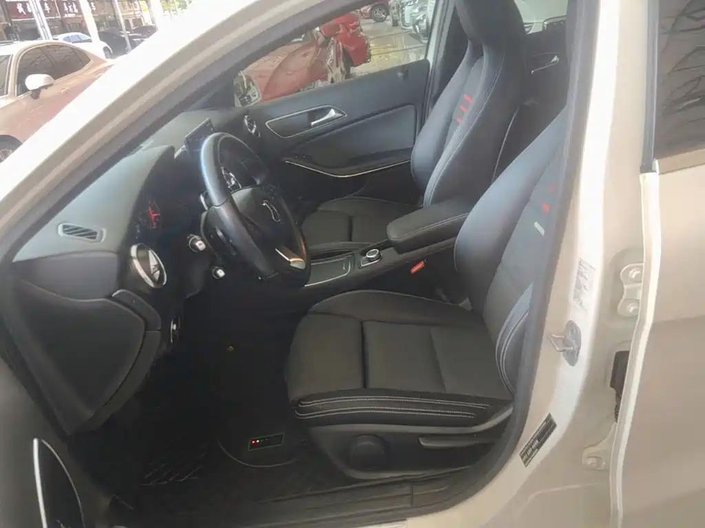 Mercedes-Benz A-Class (Import) — миниатюра 15