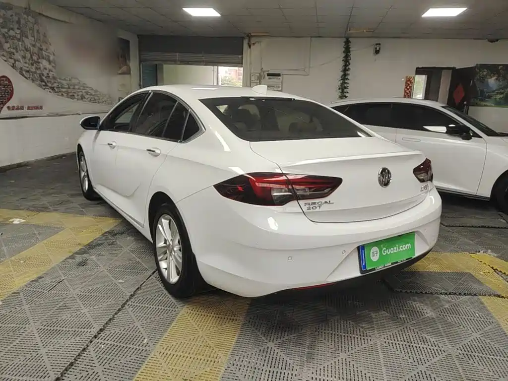 Buick Regal — миниатюра 5