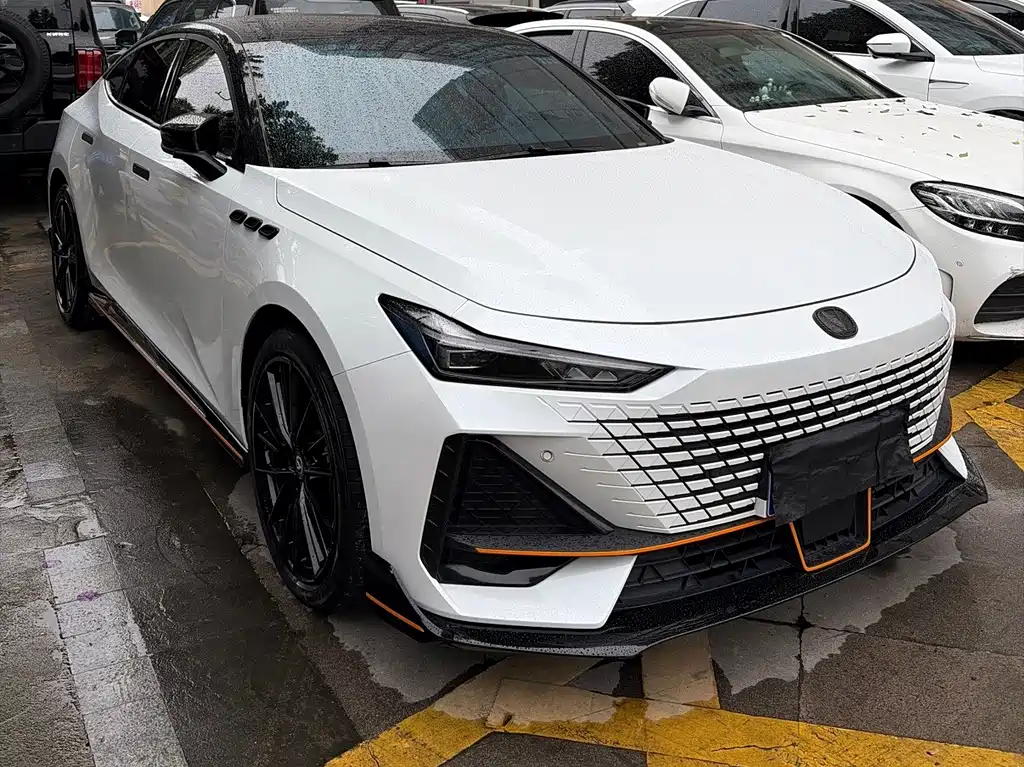 Changan UNI-V — миниатюра 3