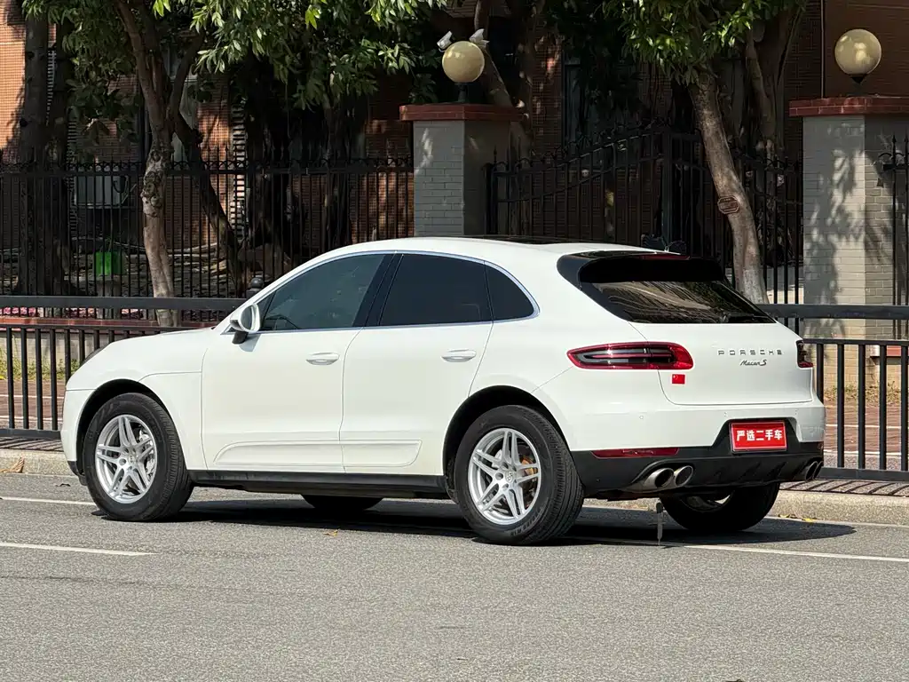 Porsche Macan — миниатюра 19