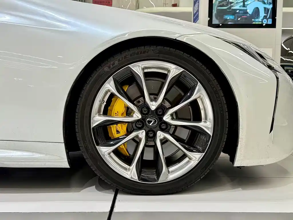 Lexus LC — миниатюра 5