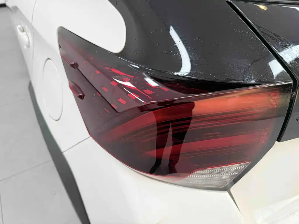 Toyota Yaris L — миниатюра 11