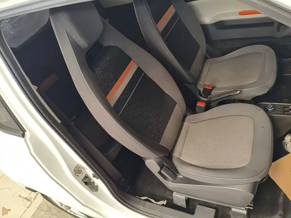 Wuling MINIEV — миниатюра 25