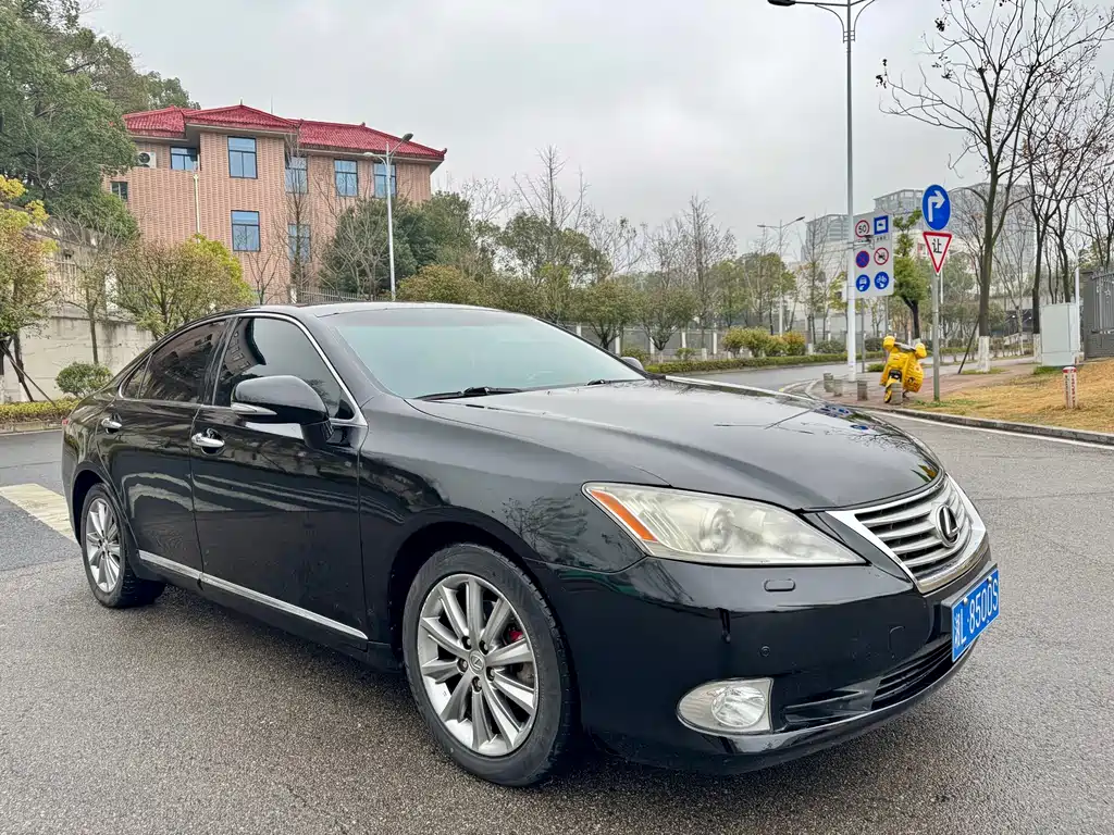 Lexus ES — миниатюра 3