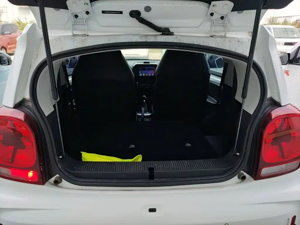 Roewe Clever — миниатюра 19