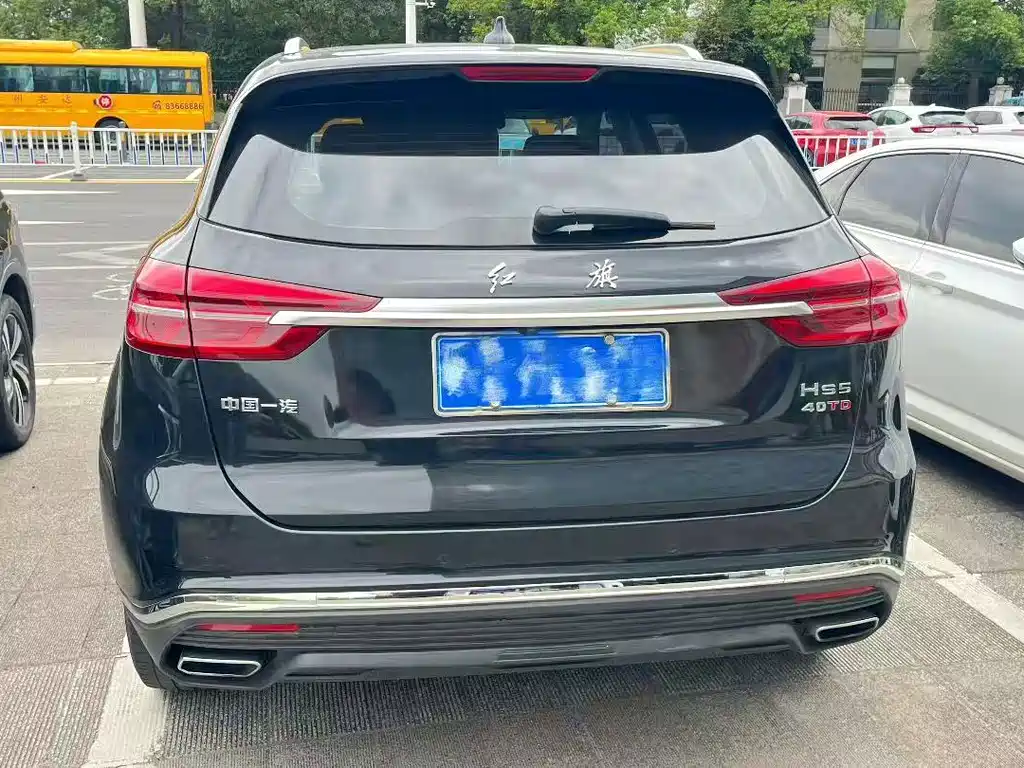 Hongqi Hongqi HS5 — миниатюра 6