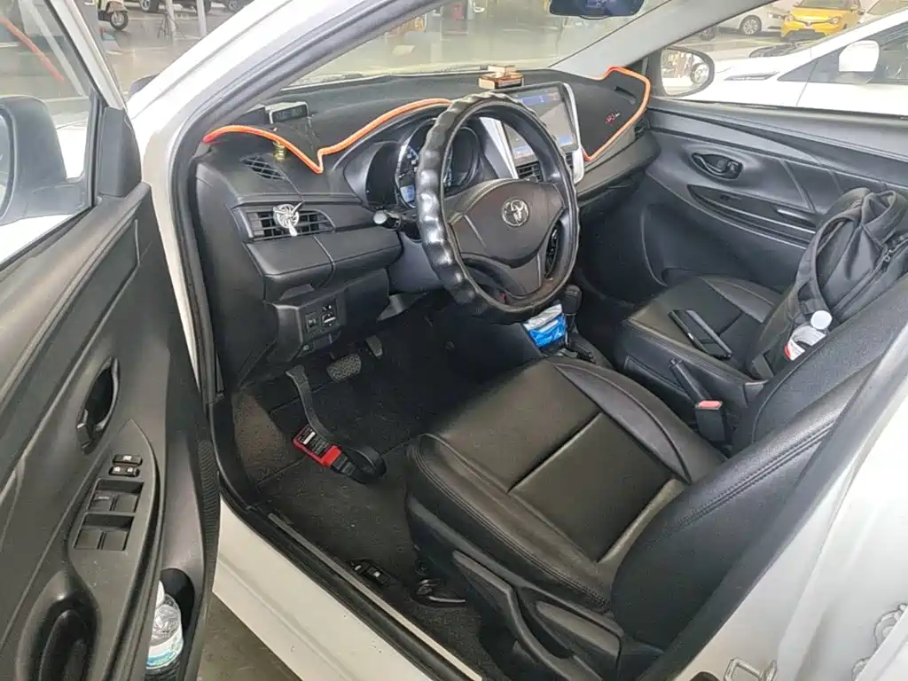 Toyota Yaris L — миниатюра 16