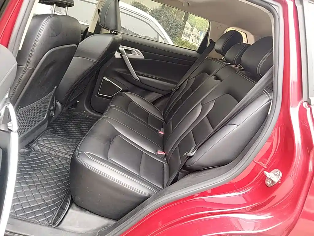 Geely Boyue — миниатюра 17