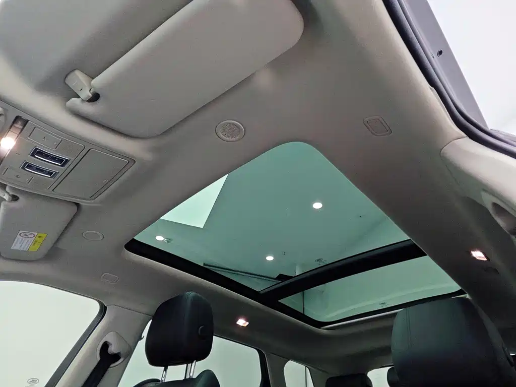 Land Rover Evoque — миниатюра 11