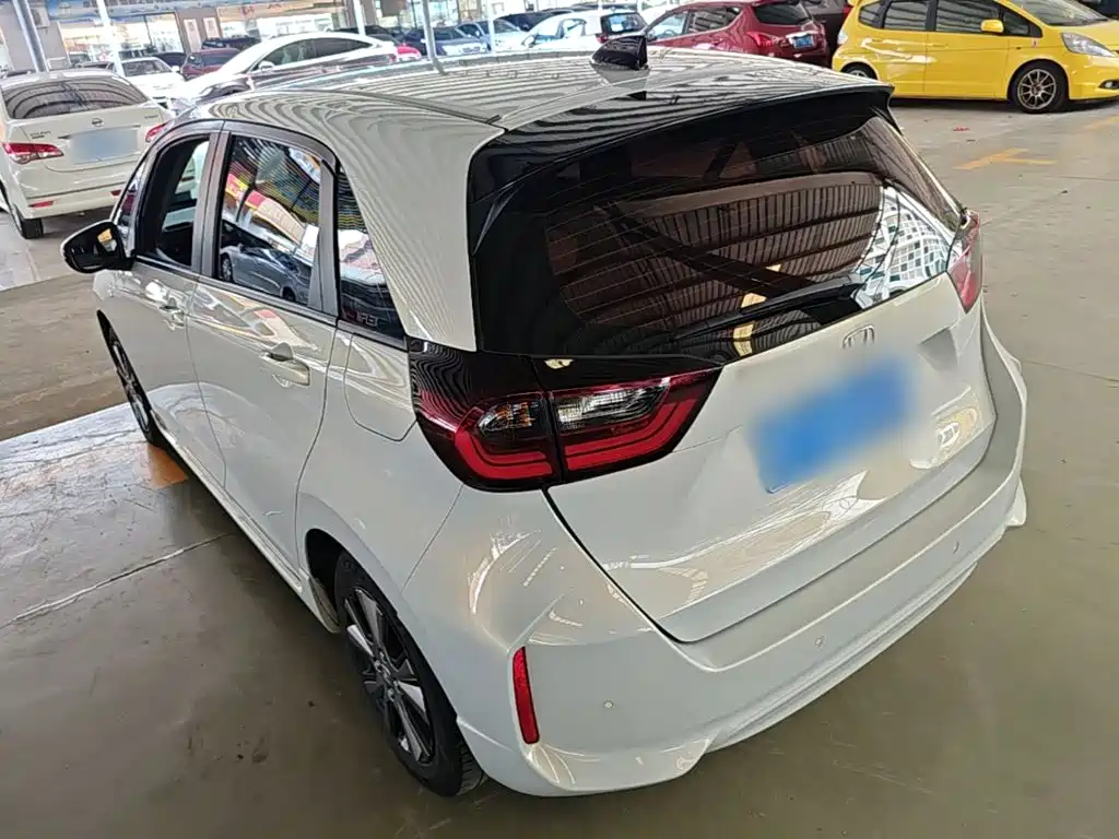 Honda Fit — миниатюра 5