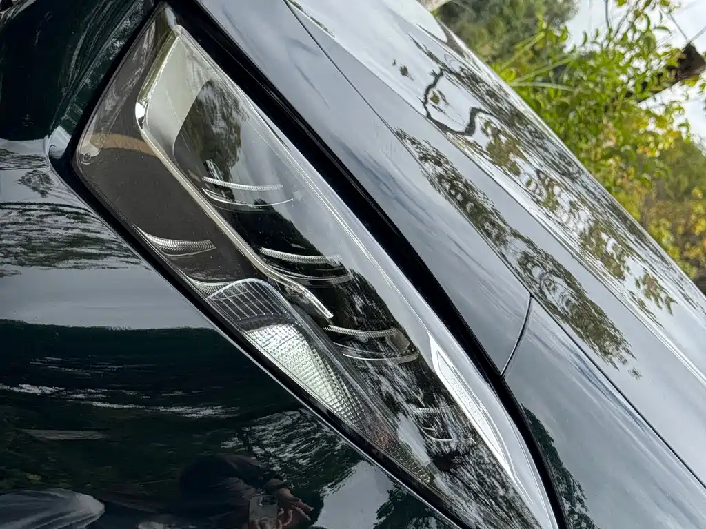 Mercedes-Benz CLS — миниатюра 16