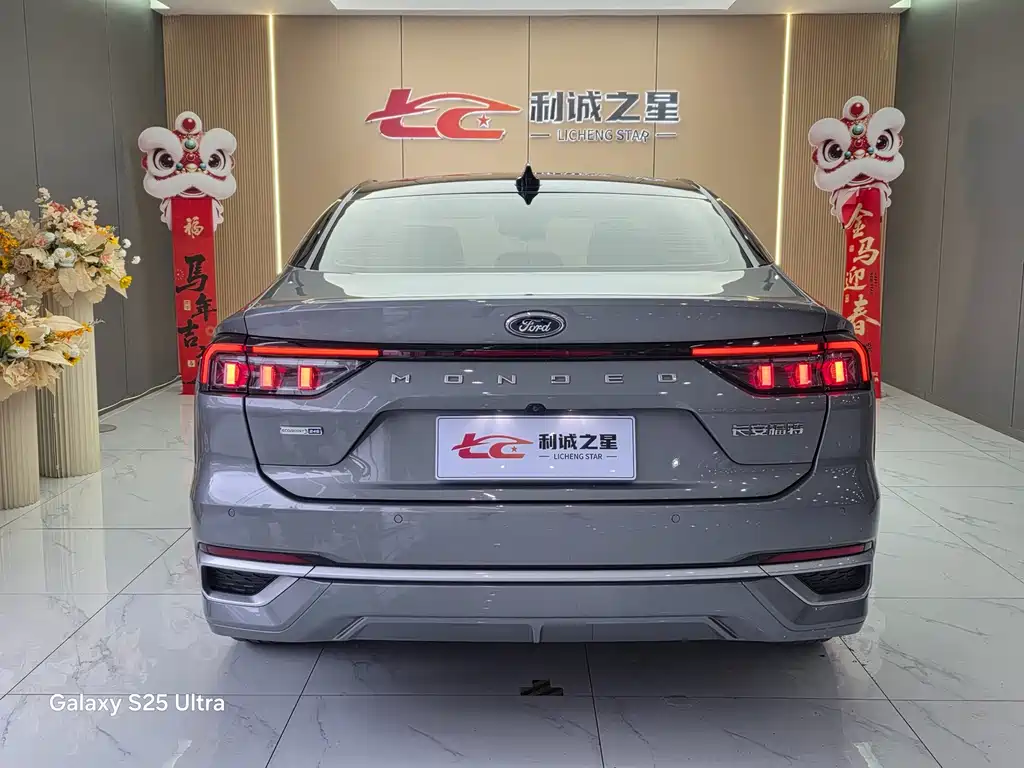Ford Mondeo — миниатюра 5
