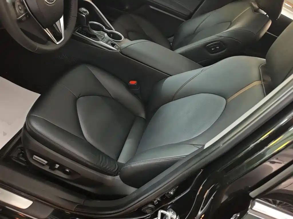 Toyota Camry — миниатюра 15