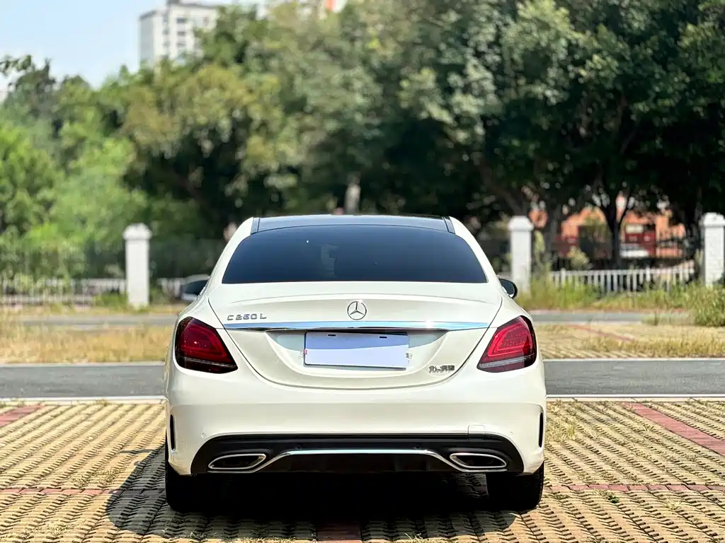 Mercedes-Benz C-Class — миниатюра 3