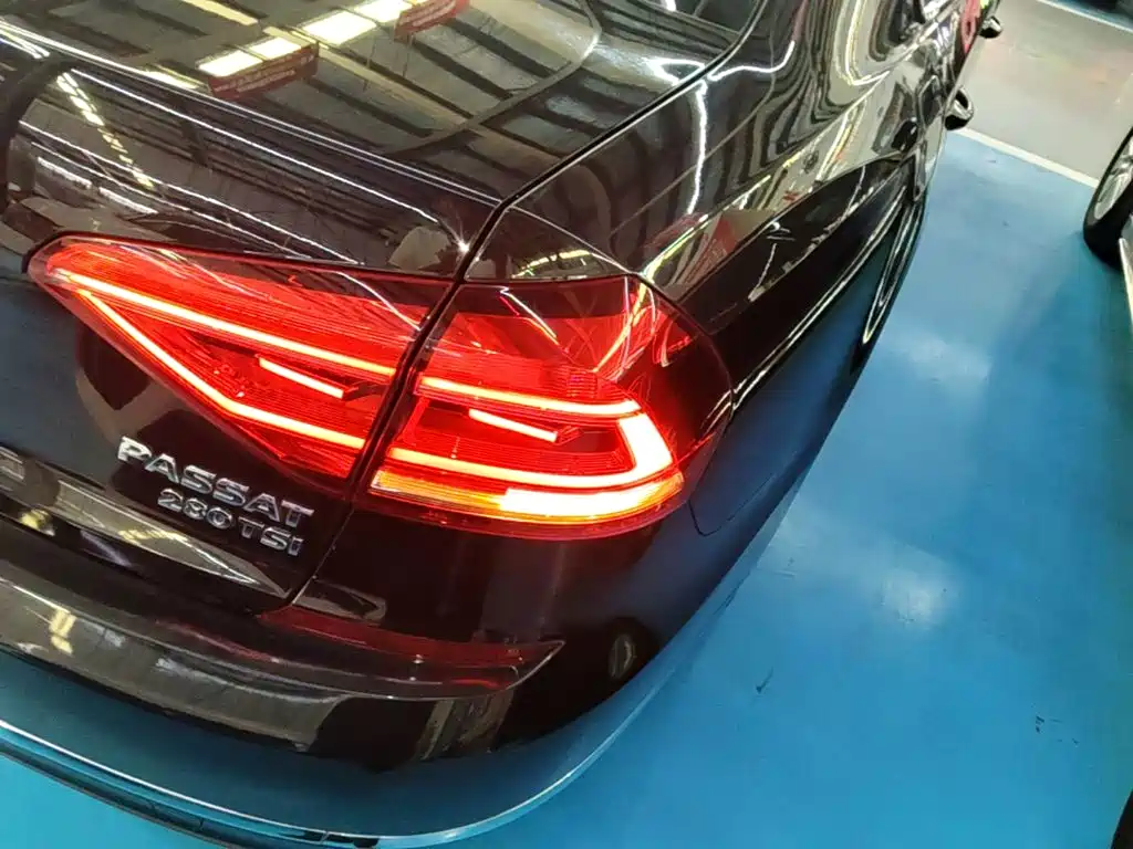 Volkswagen Passat — миниатюра 8