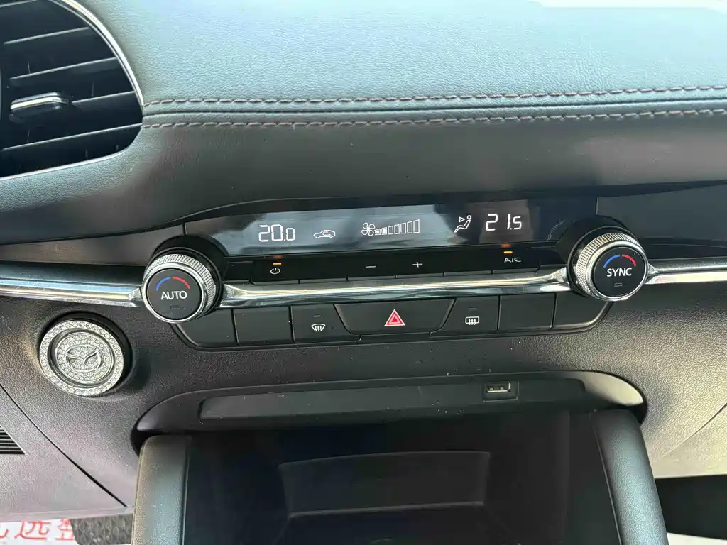 Mazda 3 Axela — миниатюра 9