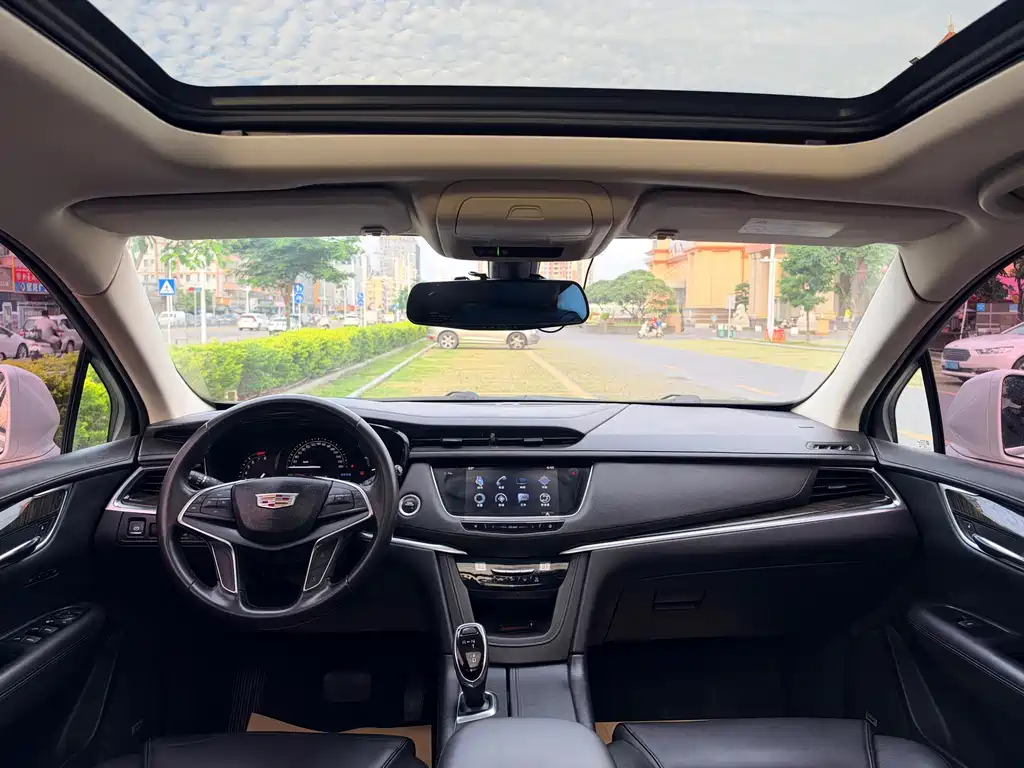 Cadillac XT5 — миниатюра 18