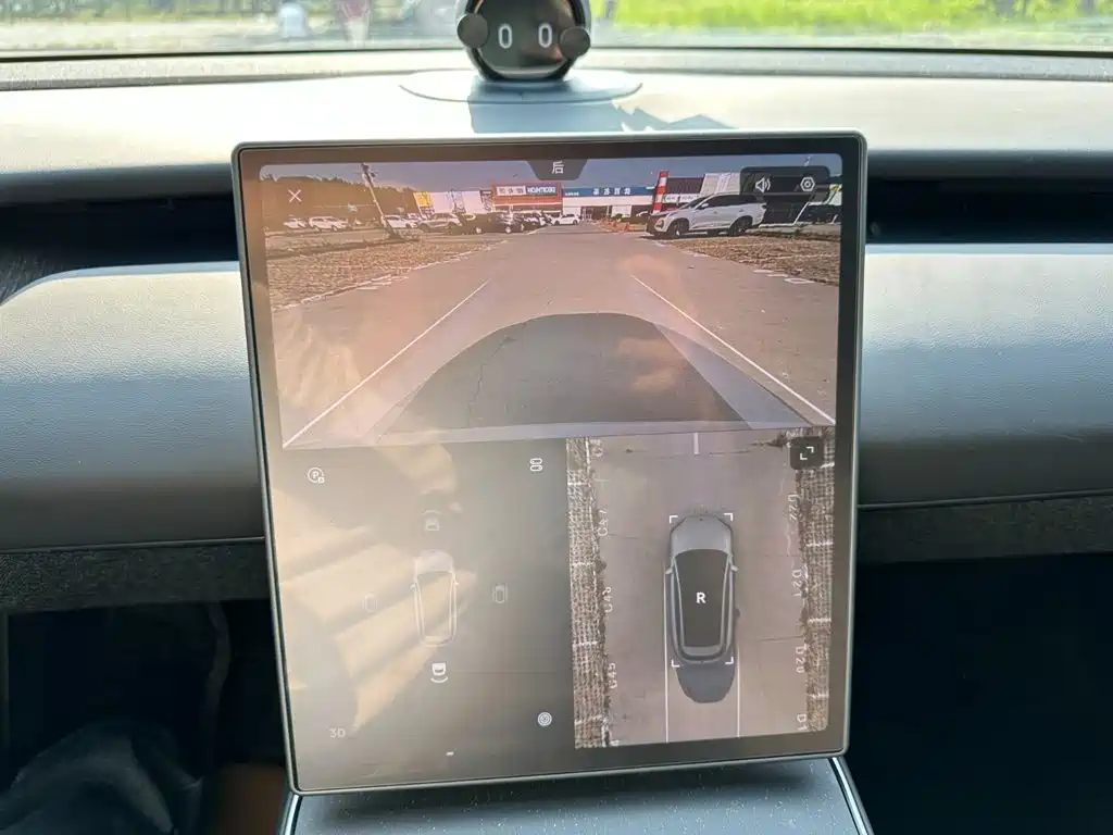 NIO ET5T — миниатюра 24