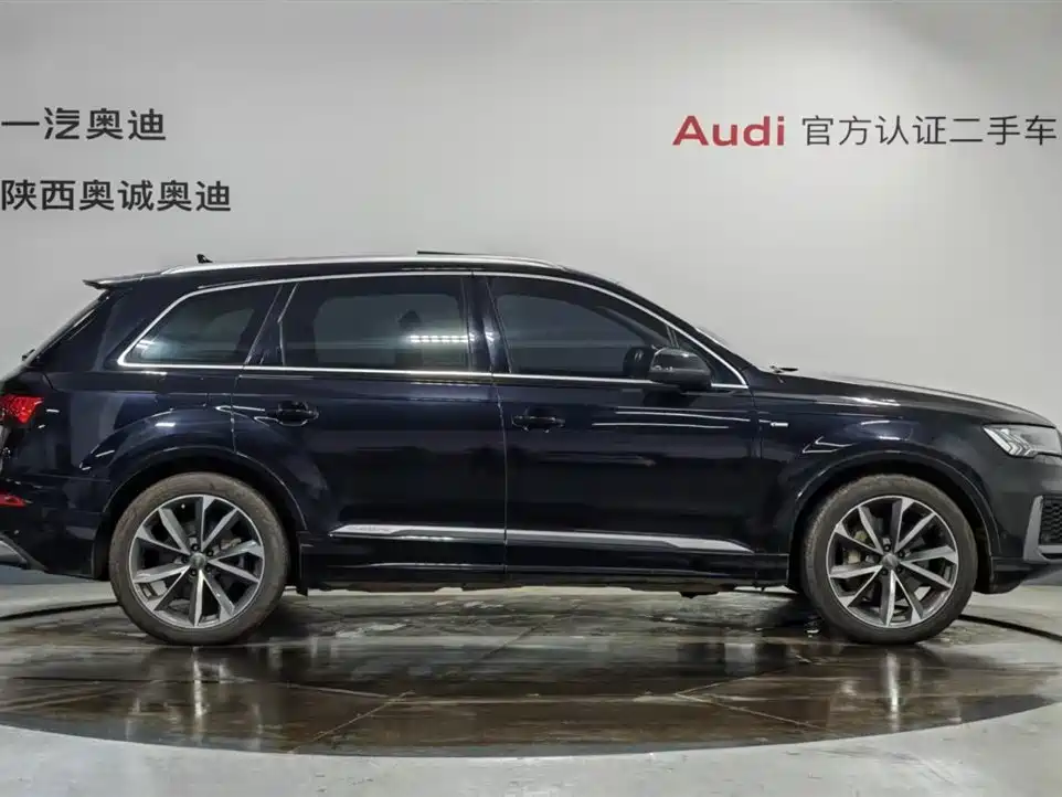 Audi Q7 2020 55 TFSI quattro S line Sport