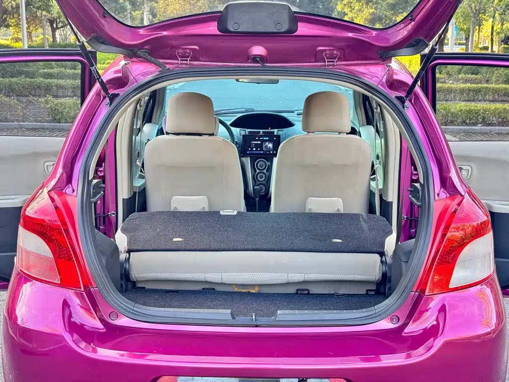 Toyota Yaris — миниатюра 17