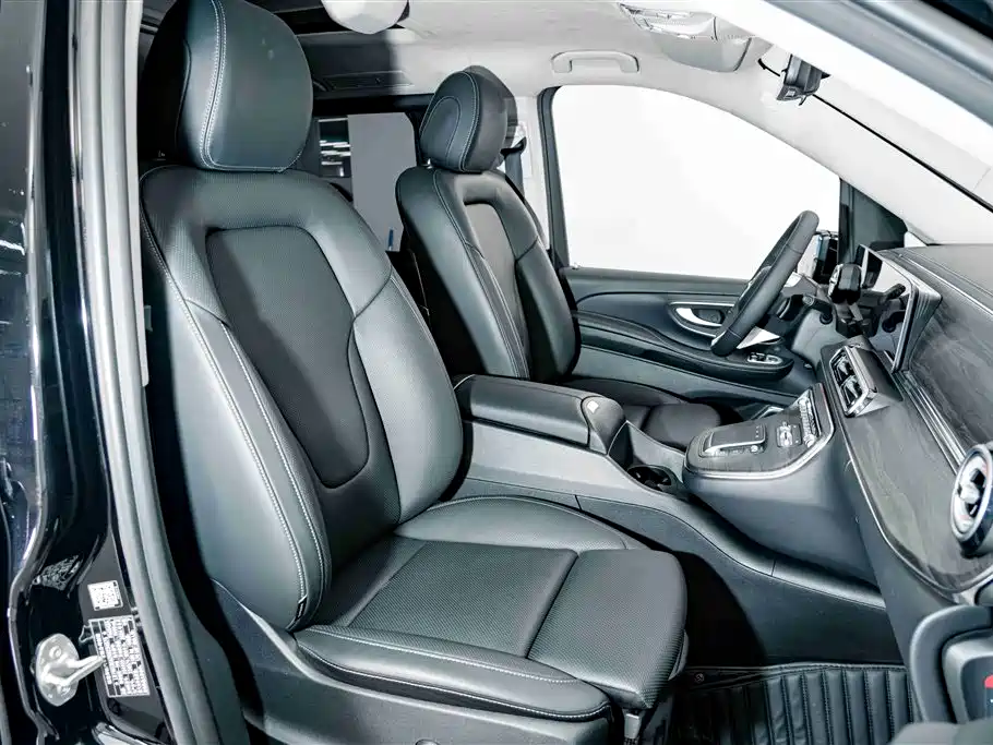 Mercedes-Benz V-Class — миниатюра 19
